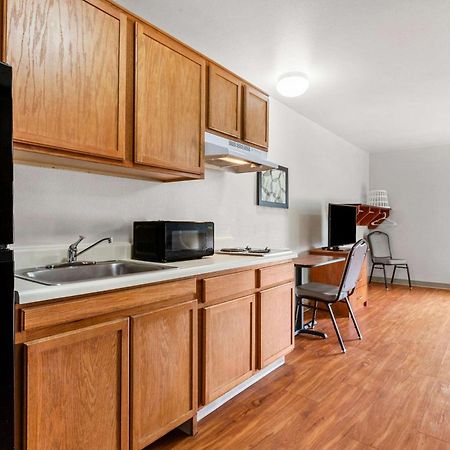 Woodspring Suites Tulsa Exterior foto